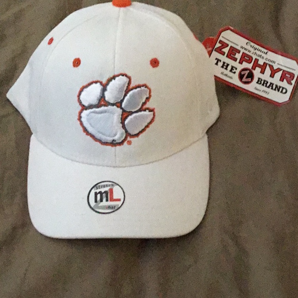 Clemson Tigers White Hat New Zephyr M/L fitted